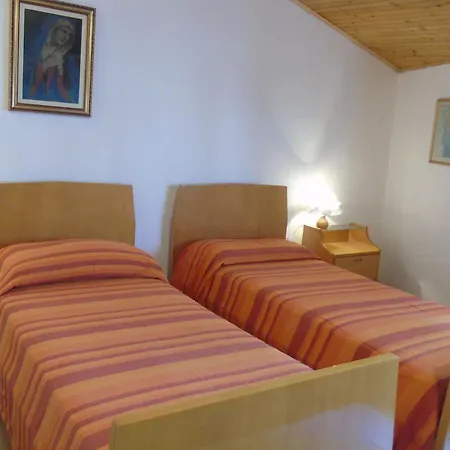 Σπίτι διακοπών Holiday In Maccagno Con Pino E Veddasca 34473